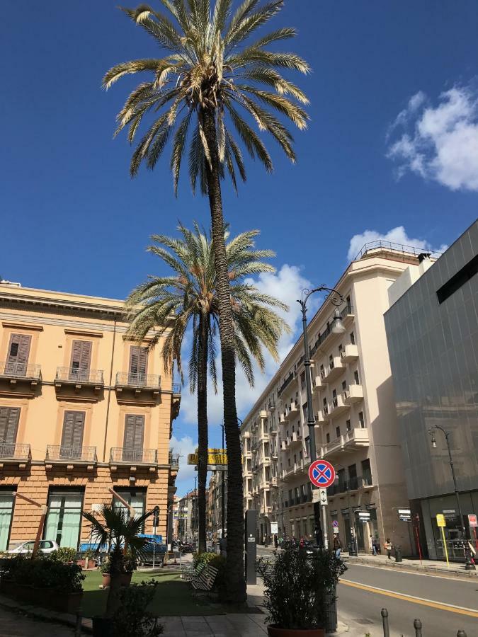 Appartamento San Domenico ปาแลร์โม ภายนอก รูปภาพ