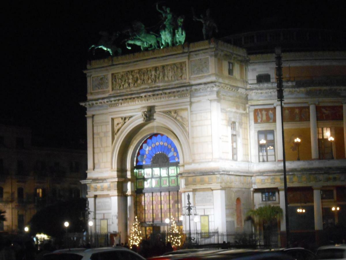 Appartamento San Domenico ปาแลร์โม ภายนอก รูปภาพ