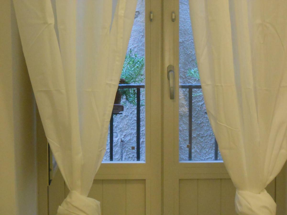 Appartamento San Domenico ปาแลร์โม ภายนอก รูปภาพ